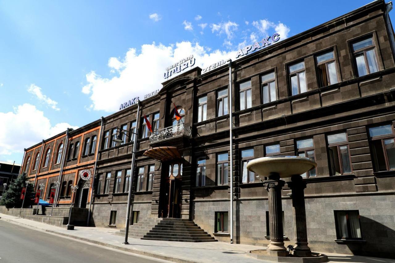 Araks Hotel Complex Gyumri ภายนอก รูปภาพ